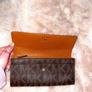 Michael Kors wallet